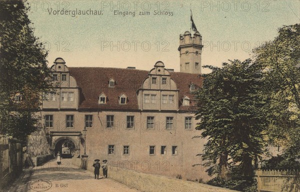Entrance castle in Vorderglauchau, Forderglauchau castle, Glauchau, Zwickau county, Saxony, Germany, view from c. 1910, digital reproduction of a public domain postcard.