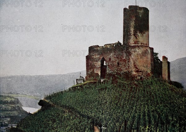 Landshut Castle near Bernkastel an der Mosel in 1910, Rhineland-Palatinate, Germany, photograph, digitally restored reproduction of an original artwork from the early 20th century, exact original date unknown.