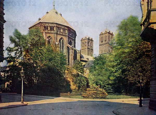 The church of St. Geron in Cologne in 1910, North Rhine-Westphalia, Germany, photograph, digitally restored reproduction of an original artwork from the early 20th century, exact original date not known.