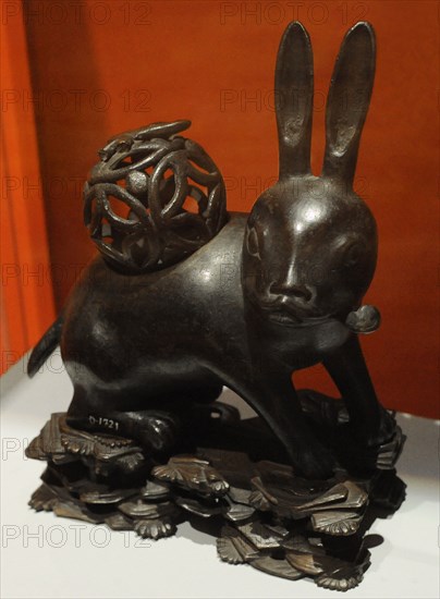 Bronze hare censer.