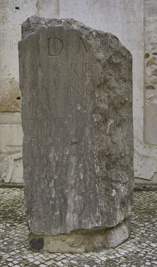 Funerary cippus of Lucius Lucretius Nepos.