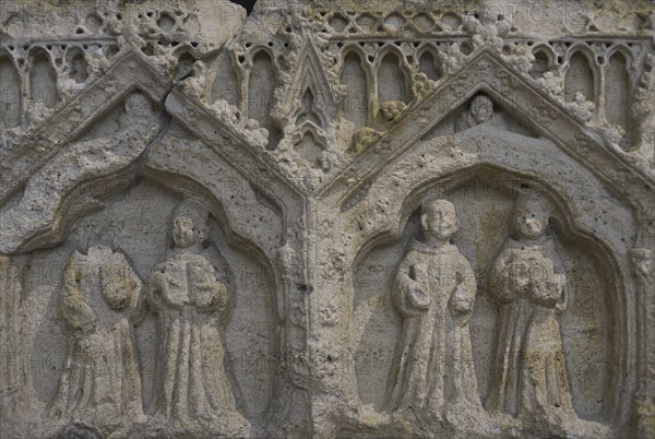 Tomb chest of Queen Constanca Manuel.