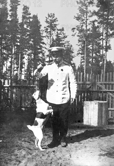 Rear Admiral Maximilian Fedorovich von Schultz in Luga circa 1913