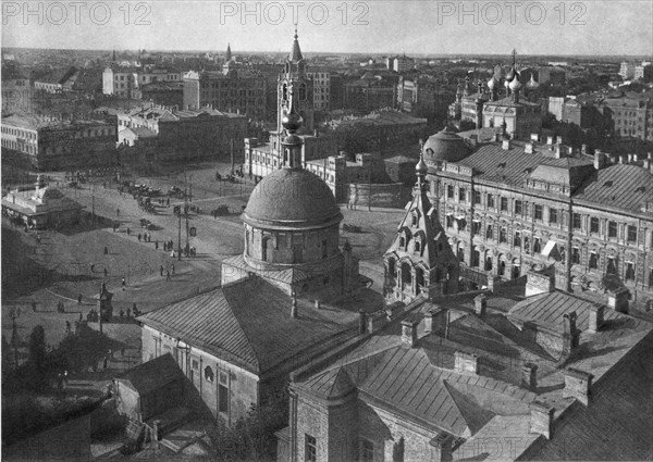 Strastnaya Square with its surroundings