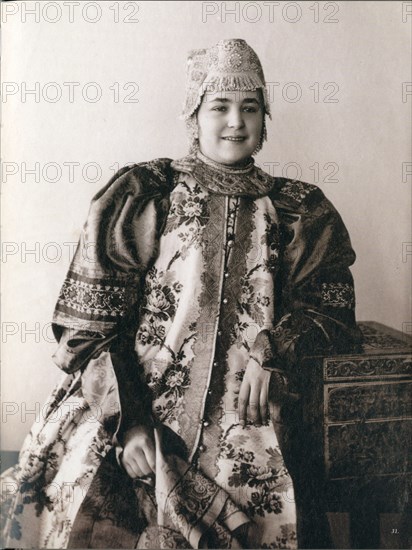 Russian girl in traditional dress