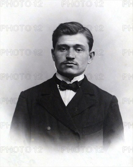 Moses Nikitich Vovchinsky circa  between 1904 and 1917