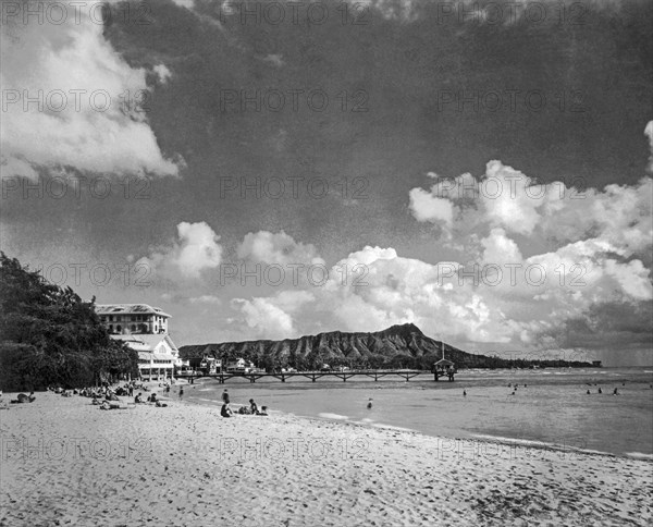 Waikiki Beach And Diamond Head