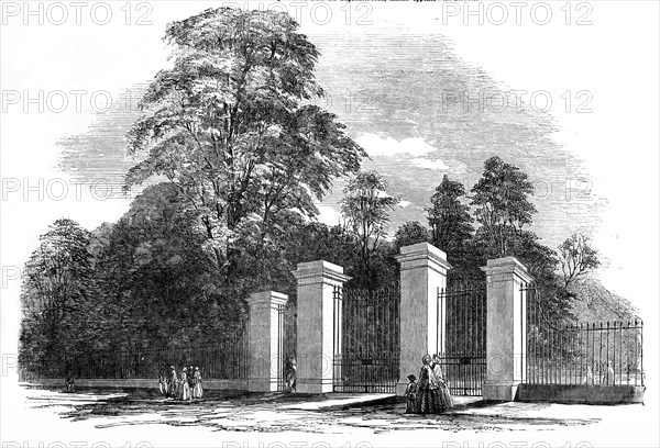 New Gates At Kensington Gardens Bayswater Road.