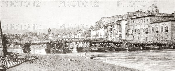 The age-old bridge over the River Ebro.