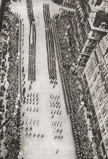 The coronation procession of King George VI and Queen Elizabeth.