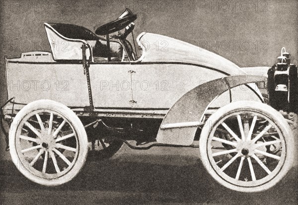 A Gardner-Serpollet steam powered car.