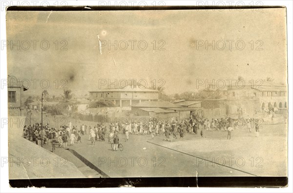 Busy street scene, Accra