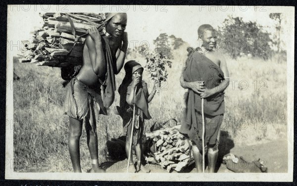 Kikuyu women with firewood