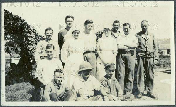 WW1 patients with nurses, Durban