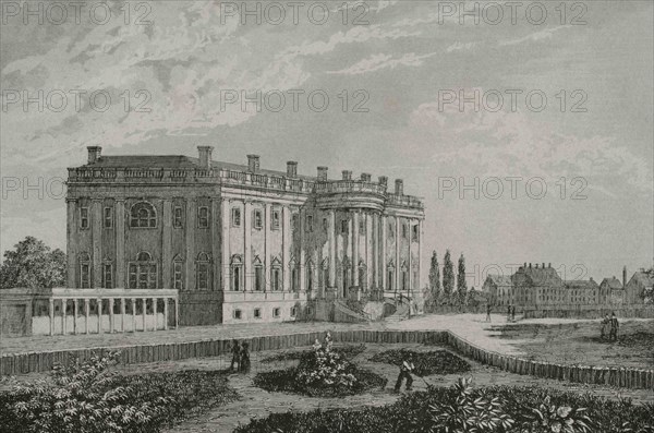United States, Washington D.C. The White House. Designed by James Hoban (1758-1831), in Neoclassical style, its construction took place between 1792 and 1800. It has been the residence of every U.S, president since John Adams in 1800. Engraving by Arnout. Panorama Universal. History of the United States of America, from 1st edition of Jean B.G. Roux de Rochelle's Etats-Unis d'Amérique in 1837. Spanish edition, printed in Barcelona, 1850.