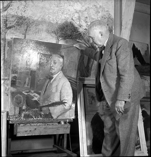Artist Cuno Amiet at home in Oschwand 1943.