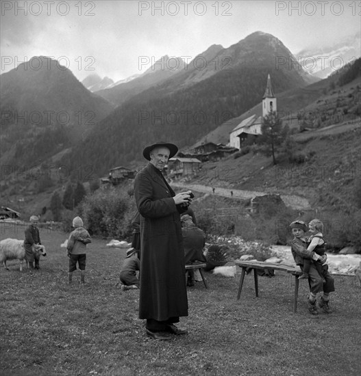 Prior Johann Siegen in Kippel 1946.