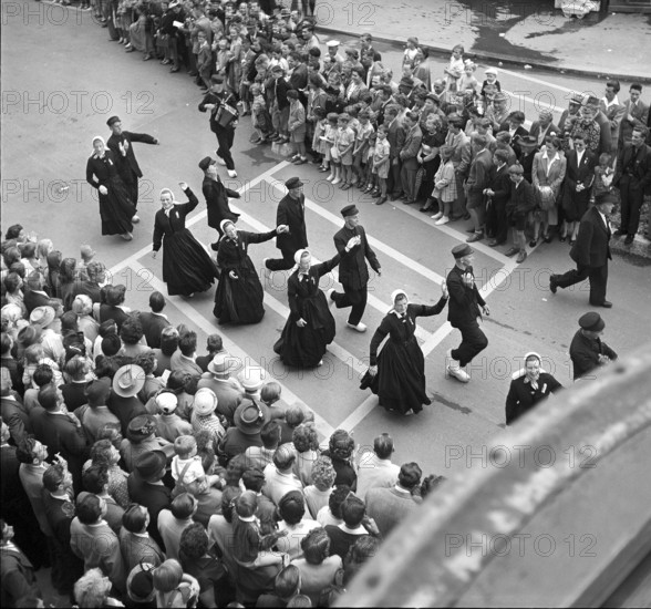 Dutch group at the Braderie Biennoise, Biel 1953.