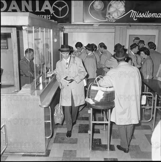 Football WC 1962: Swiss national team departing for Chile.
