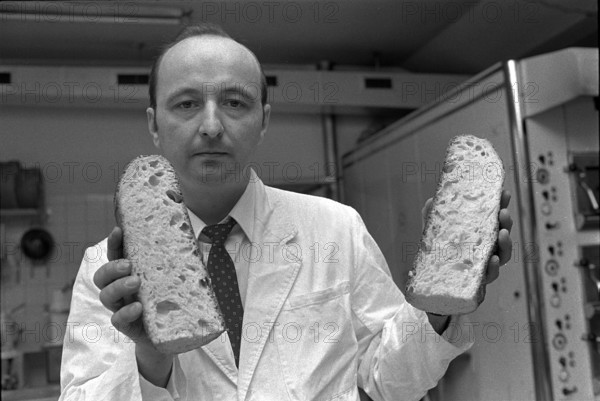 Berne, inspection of the consistency of a bread; 1970.