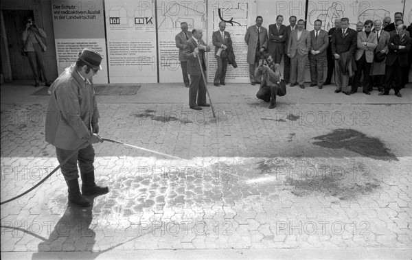 Civil defence demonstration, 1973.