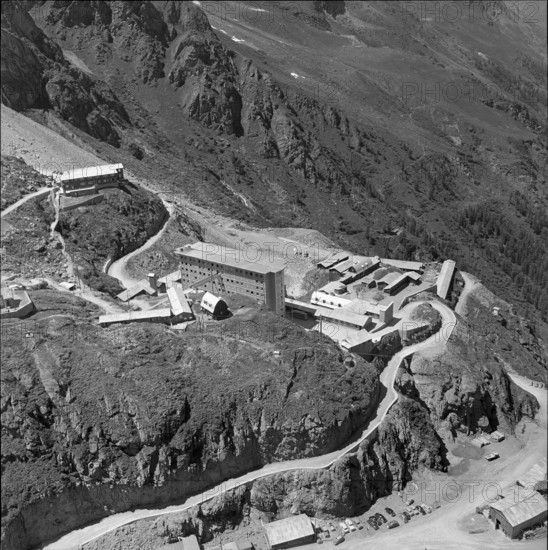 Grande Dixence, dwelling houses for the staff 1959.