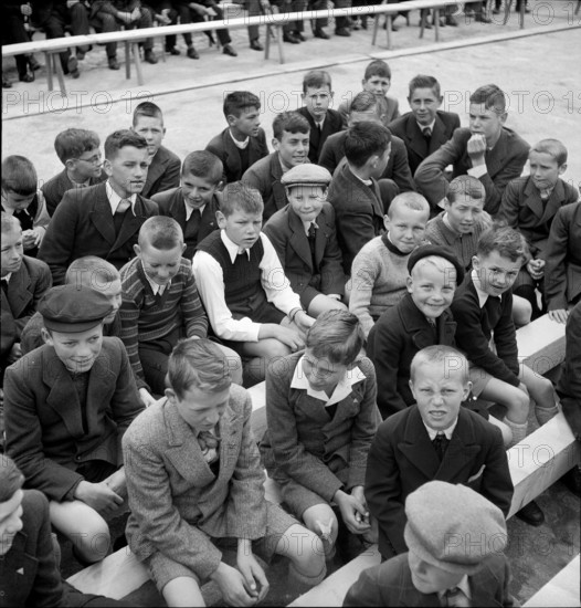Glarus schoolboys at voter's meeting 1943.