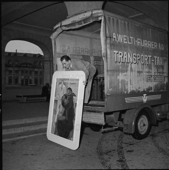 Installing an exhibition in Helmhaus Zurich 1951.