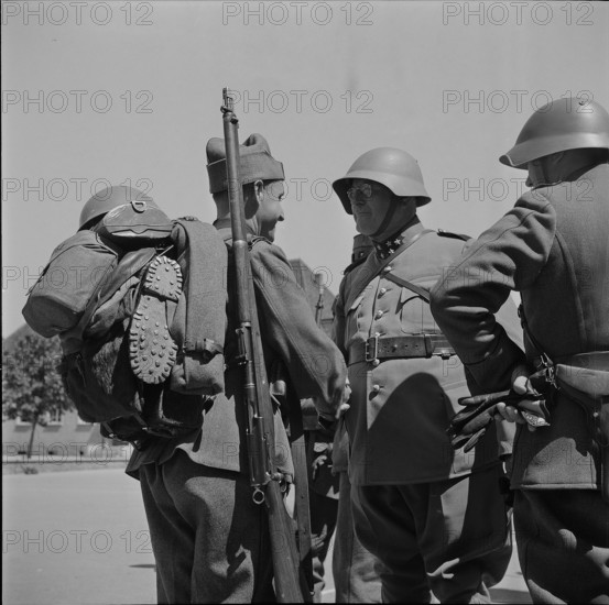 Soldiers, day of discharge; 1940.