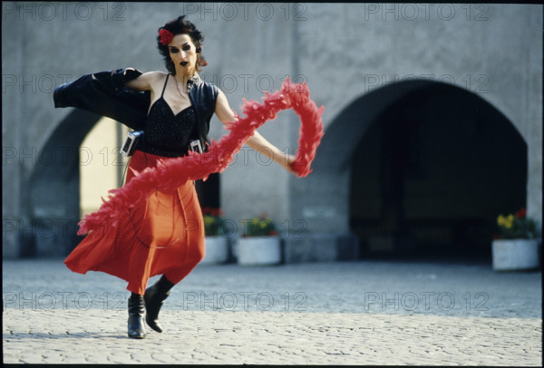 Genevieve Fallet at a dance-performance in Thoune, 1984.