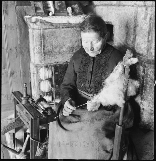 Woman spinning yarn, 1945.