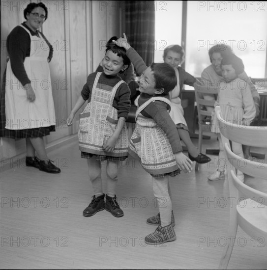 Tibetan girls dancing, Waldstatt 1962.