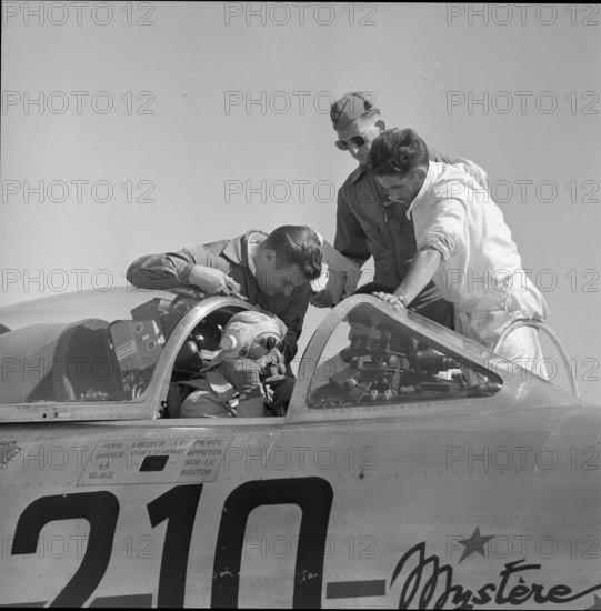 Army testing Dassault MD 452 Mystere IV A, Kloten 1956.