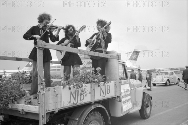 Jubilee of the Swiss library, Airport Kloten 1970.