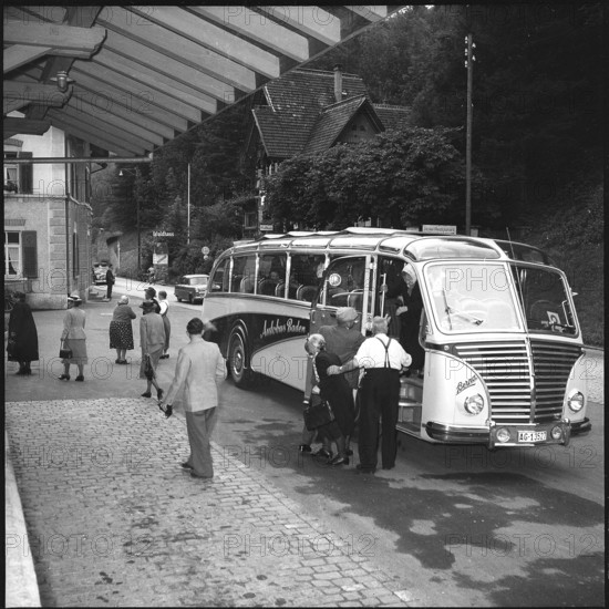 National holiday excursion; 1953.