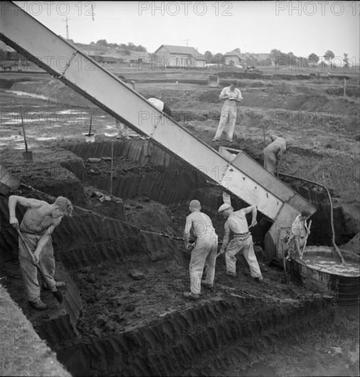Peat extraction near Ins 1942.