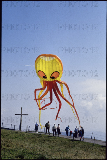 Giant kite on the Rigi 1991.