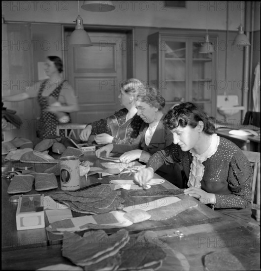 Women during World War 2; school for women's work; 1939.