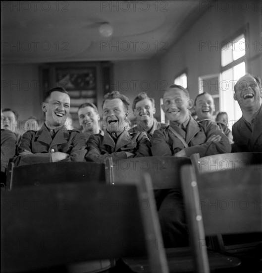 Entertainment in the evening for soldiers; 1940.