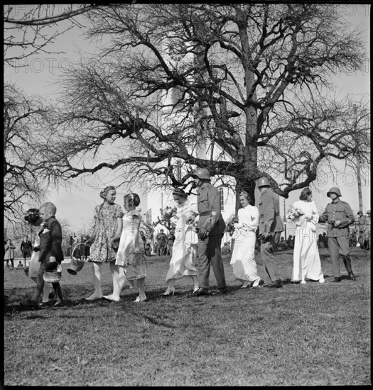 Soldiers' wedding; three wedding couples; flower girls; 1941.
