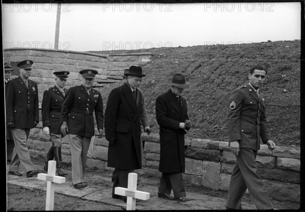 Lauchlin Currie is second from right.