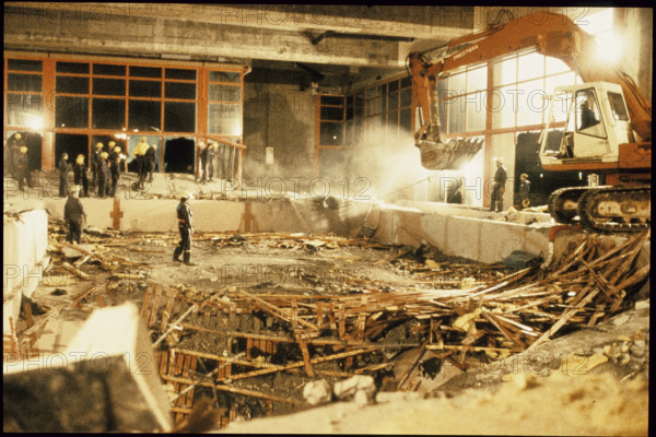 Collapse of indoor swimming pool Uster 1985.
