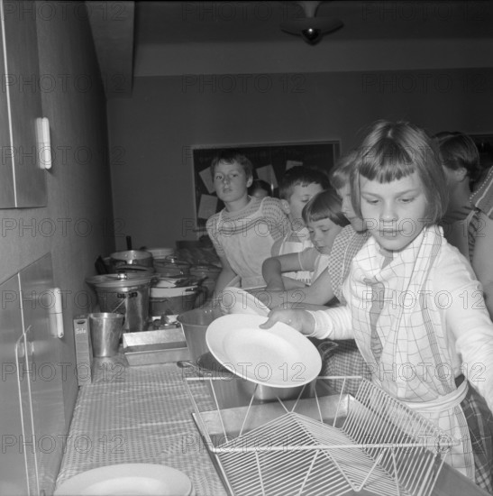 Cookery course for children in Zurich, 1955.