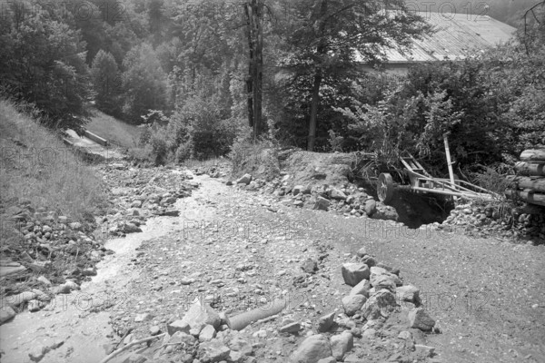 Burst pipe, Waggital power station 1970.