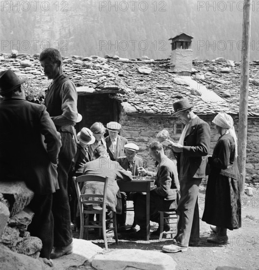 Distribution of the mountain pastures in the Loetschental, 1941.