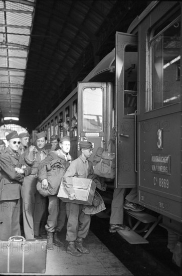 After WW 2: US american soldiers in Zurich, 1945.