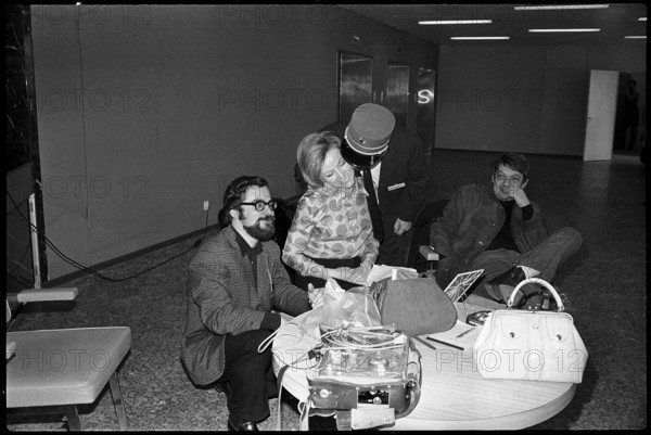 Telerecording to: 'Treffpunkt Airport' 1970.
