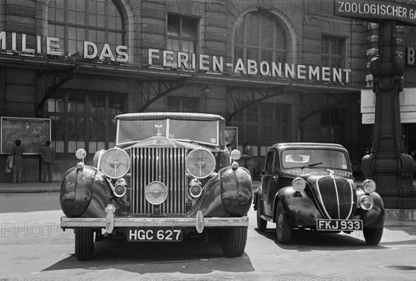 Rolls Royce and Topolino, 1946.