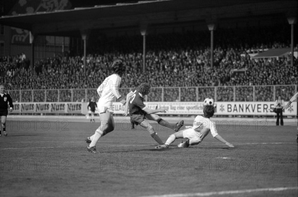 Champions cup semi-final 1977: FC Zurich - Liverpool FC; Zigerlig, Fairclough, Heer