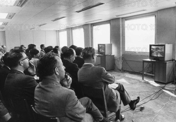 Life broadcast of a Blick editorial staff conference, 1968